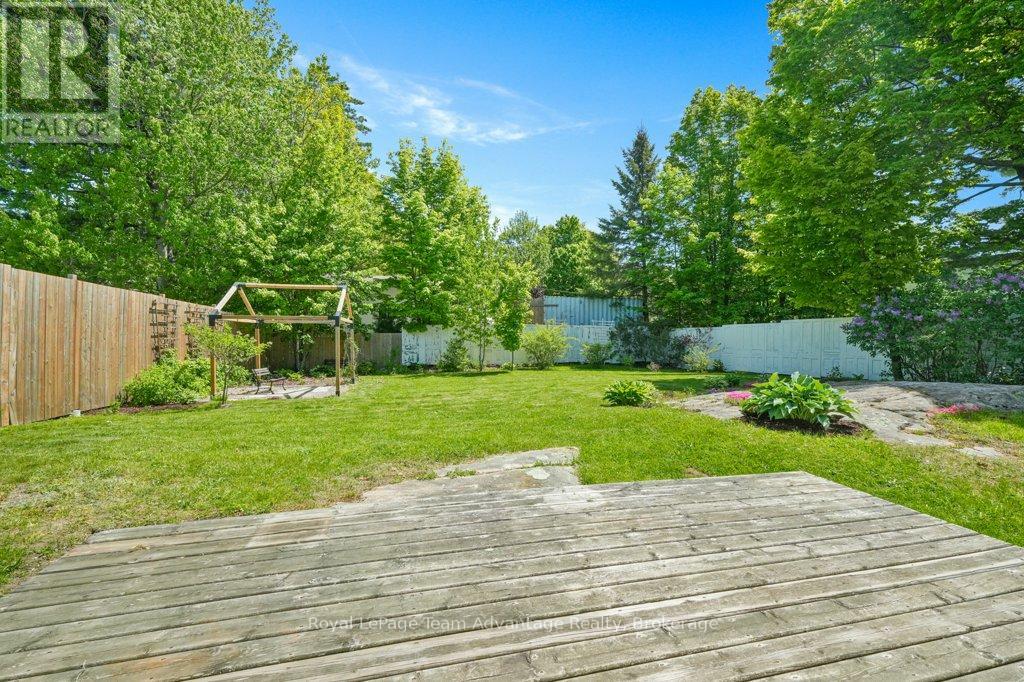 17 Joseph Street, Parry Sound, Ontario P2A 2G3 - Photo 3 - X13237102