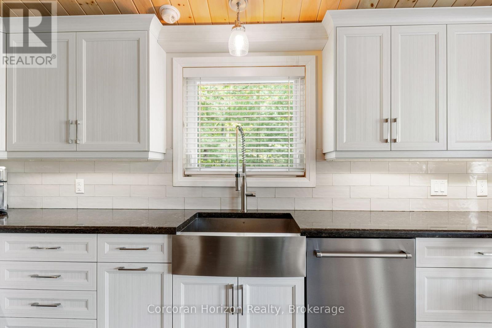 78 Stewart Lake Road, Georgian Bay, Ontario P0C 1H0 - Photo 25 - X13237586