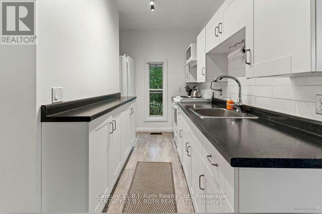1009 Sam Cook Road, Gravenhurst, Ontario  P1P 1R3 - Photo 12 - X13237876