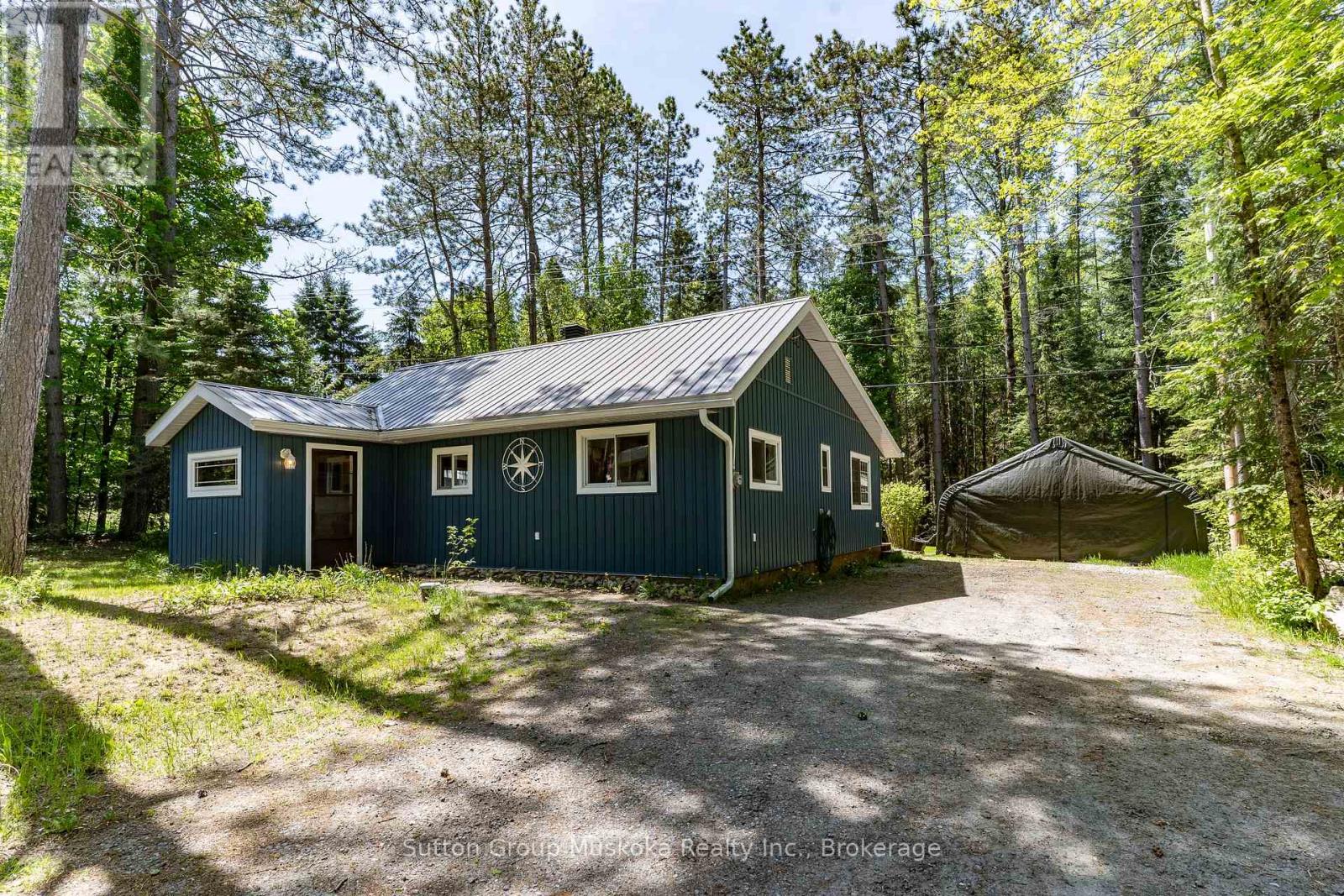 290 South Waseosa Lake Road, Huntsville, Ontario P1H 2N5 - Photo 1 - X13247114