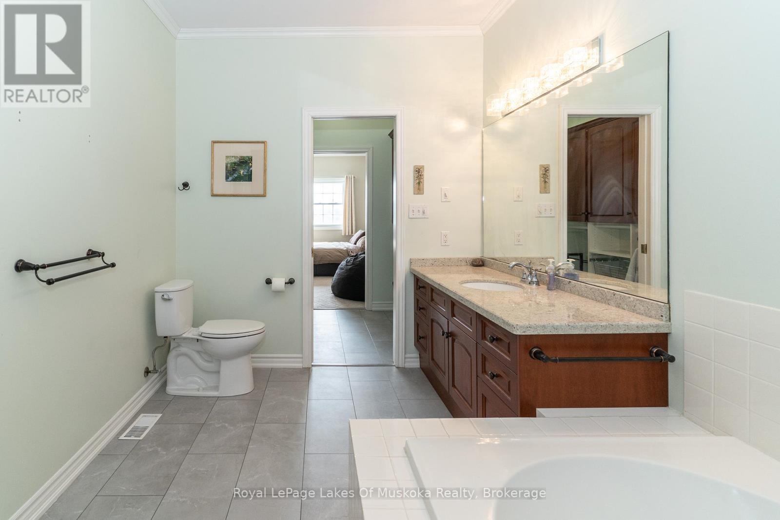 403 - 24 Ontario Street, Bracebridge, Ontario  P1L 2H5 - Photo 25 - X13247300