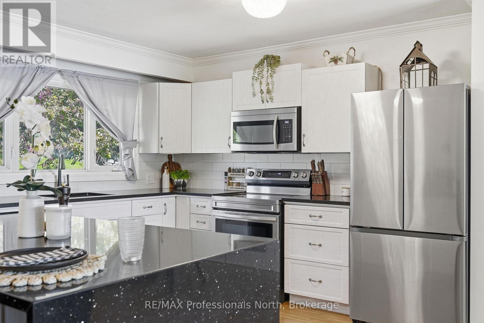 155 Hunters Bay Drive, Huntsville, Ontario P1H 1M9 - Photo 7 - X13248684