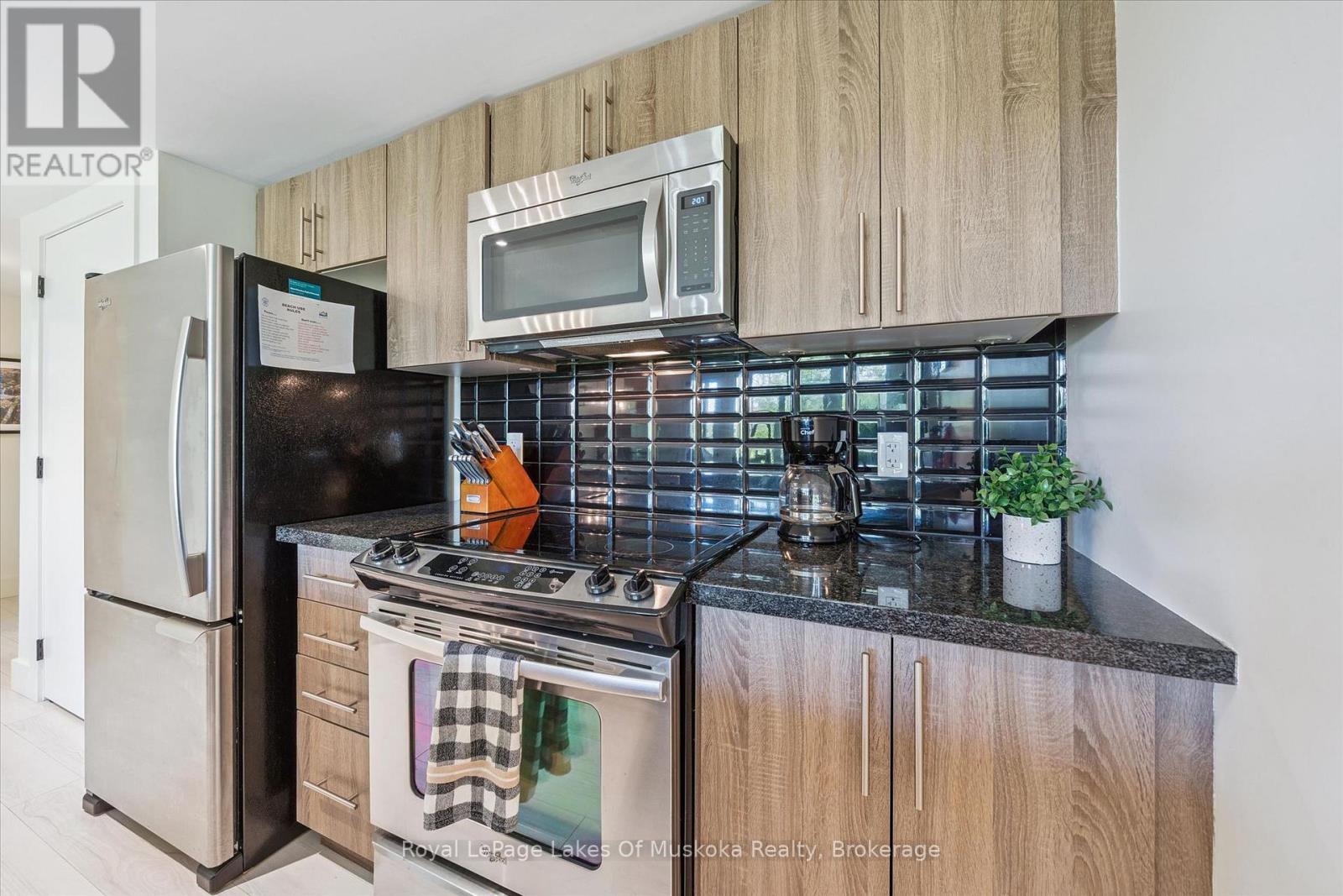 101 - 1 Tree Tops Lane, Huntsville, Ontario P1H 1A9 - Photo 12 - X13248702