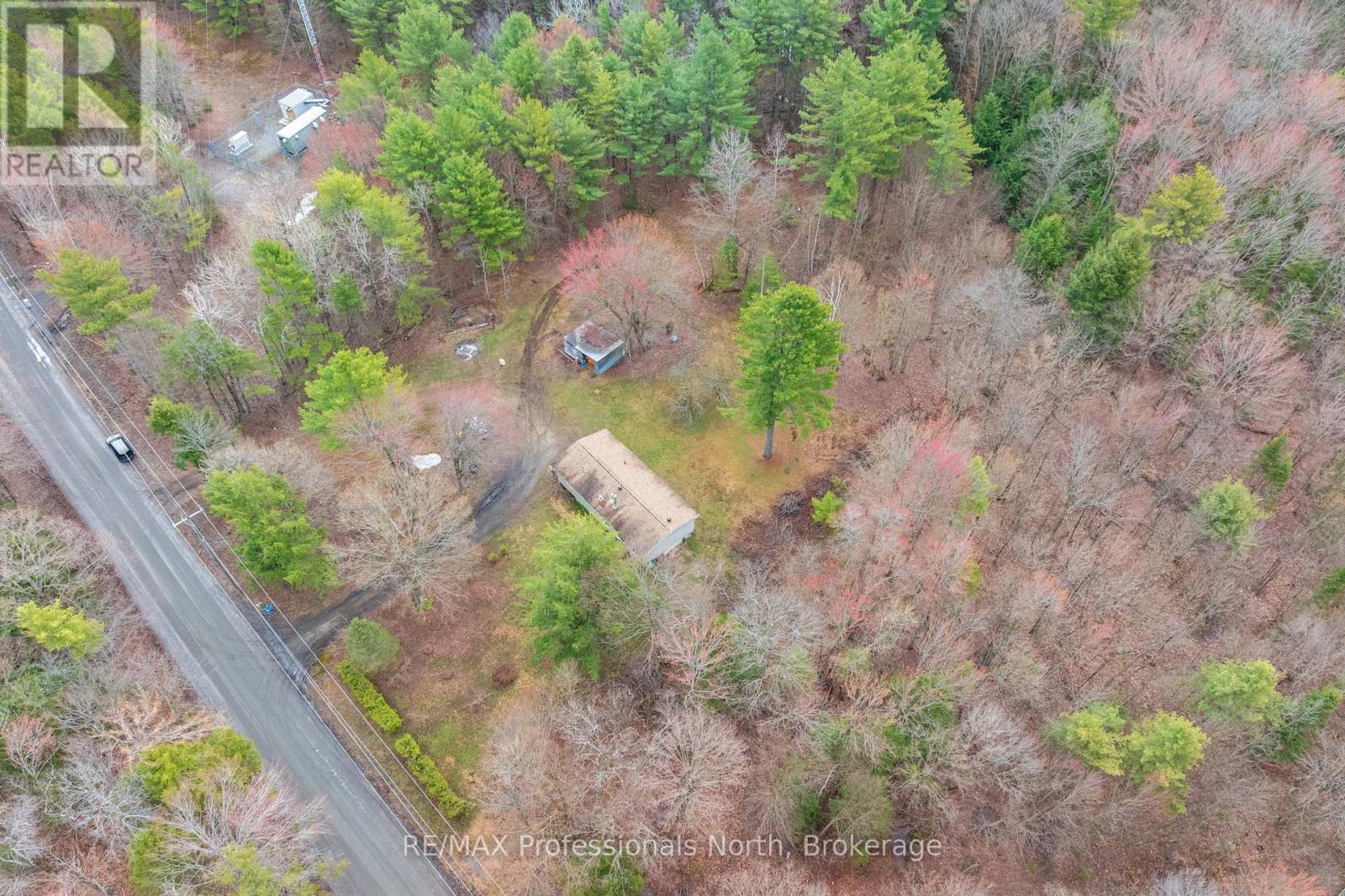 1056 Kirk Line W, Bracebridge, Ontario P1L 1W9 - Photo 10 - X13248752