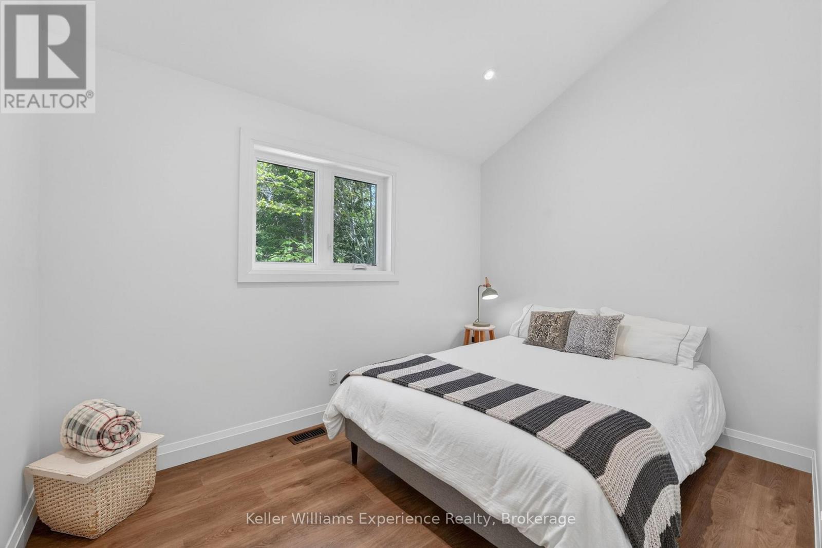1077 Holiday Park Drive, Bracebridge, Ontario P1L 1W9 - Photo 16 - X13248982