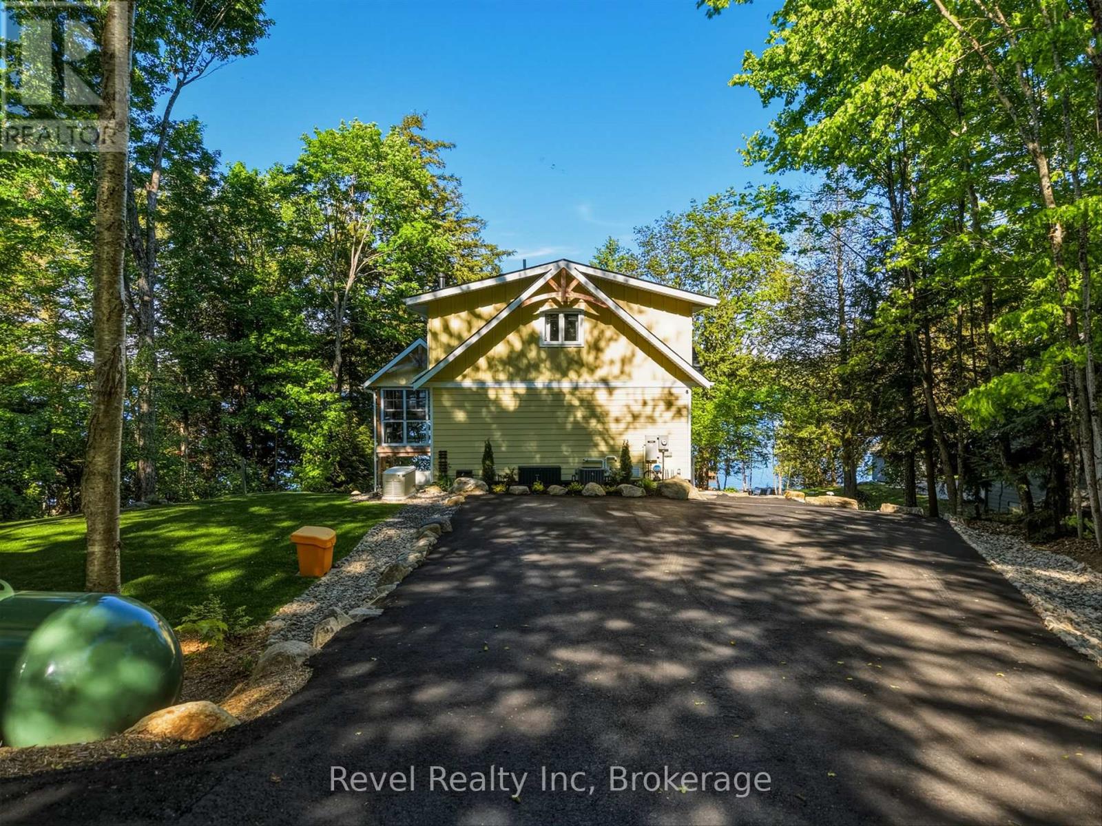 1090 Lawson Road, Lake Of Bays, Ontario P0B 1A0 - Photo 3 - X13410536