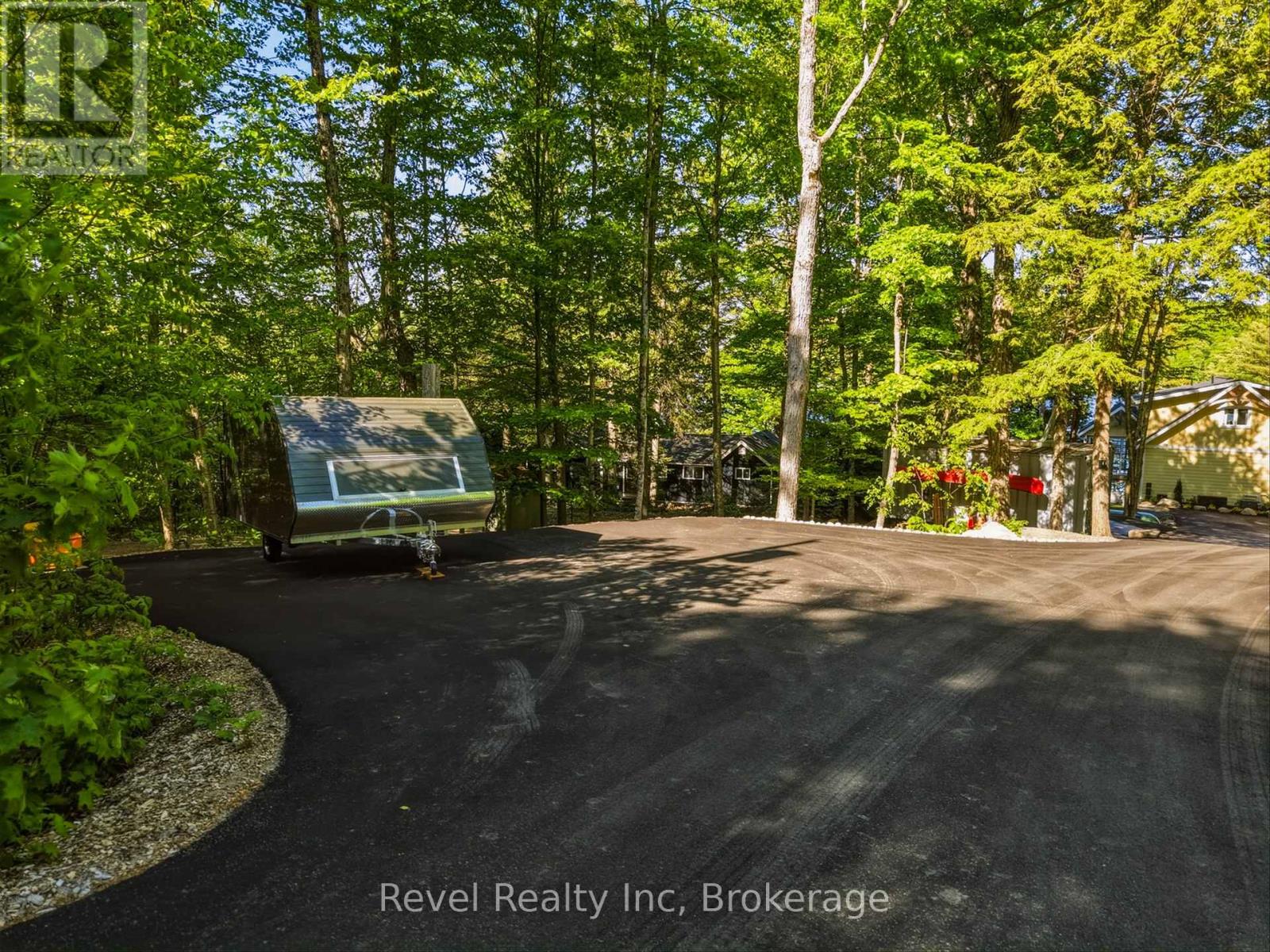 1090 Lawson Road, Lake Of Bays, Ontario P0B 1A0 - Photo 4 - X13410536