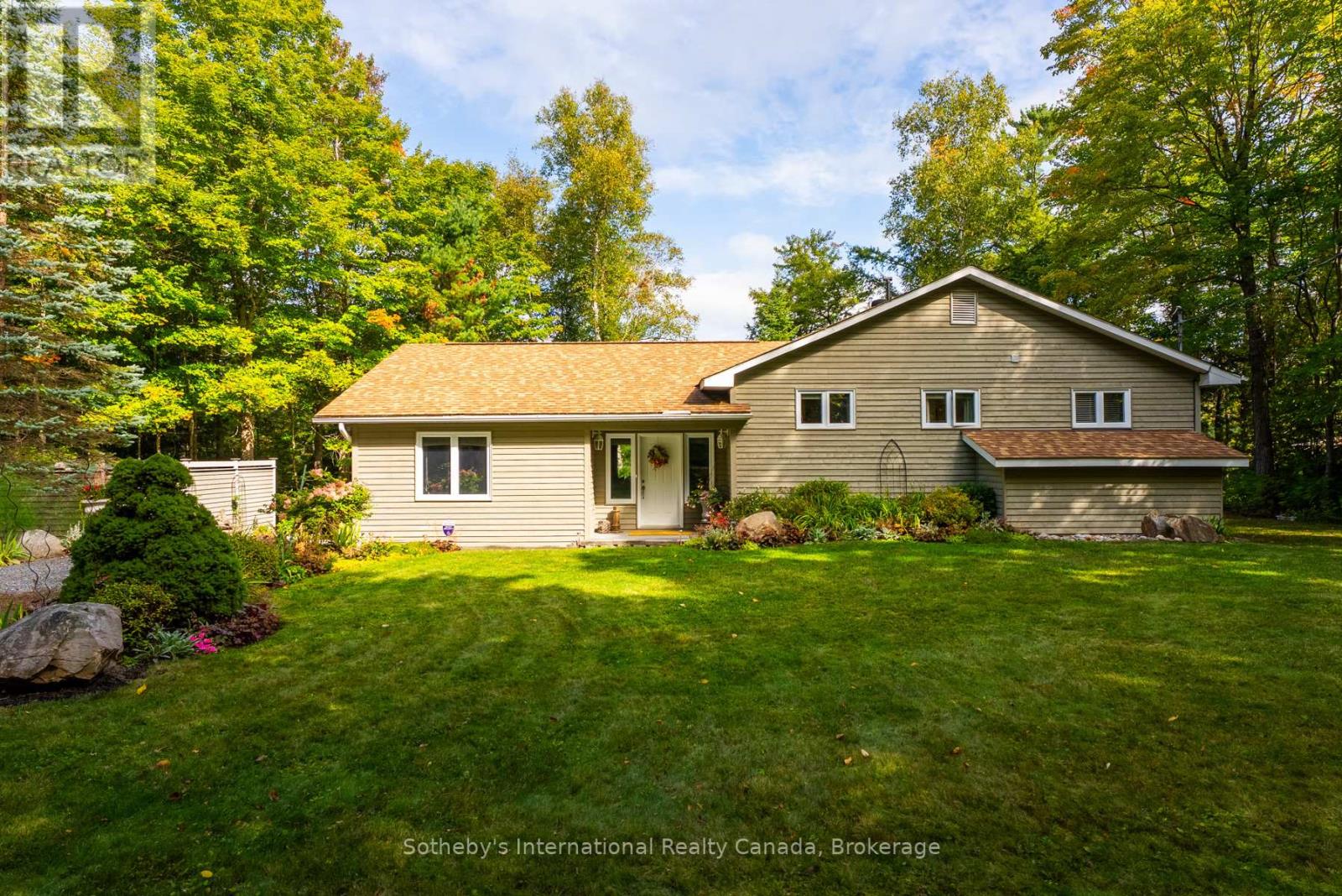20 Fish Rock Road, Huntsville, Ontario P1H 2N5 - Photo 33 - X13410752