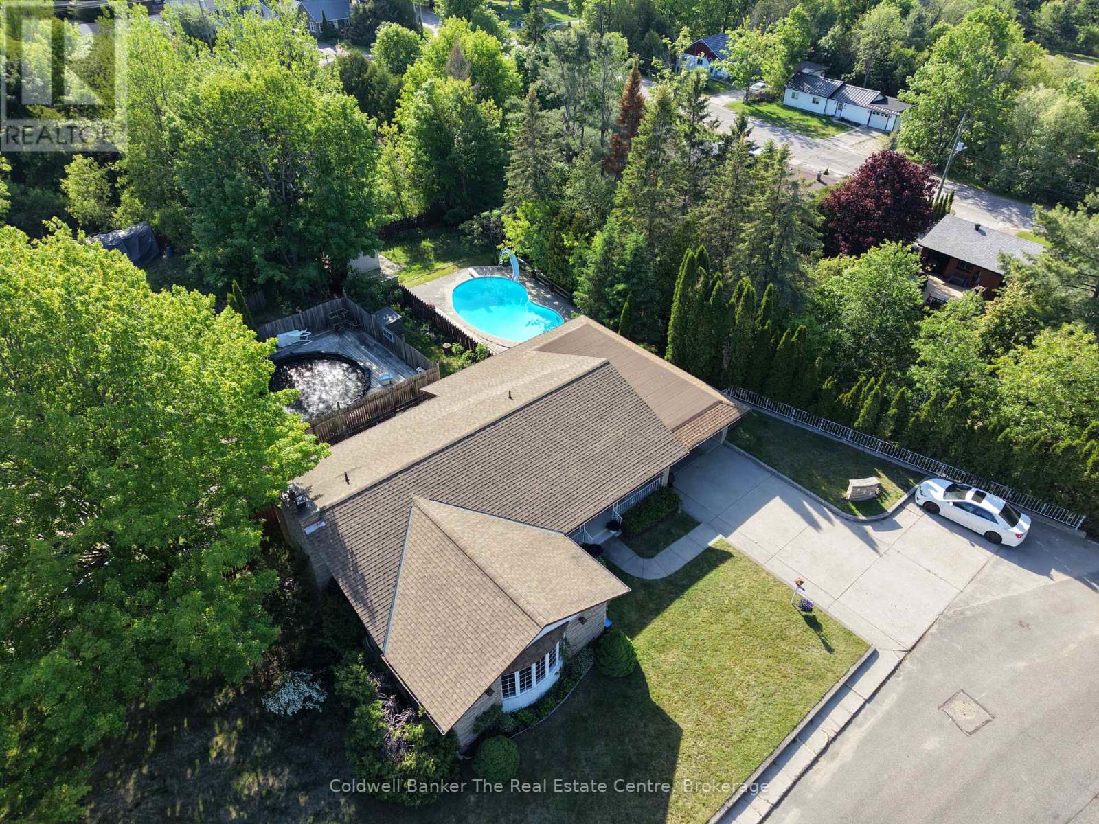 815 Muskoka Road N, Gravenhurst, Ontario P1P 1C2 - Photo 2 - X13410972