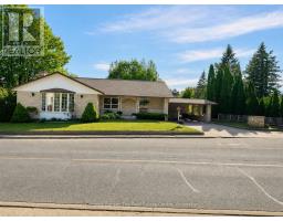 815 MUSKOKA ROAD N, Gravenhurst, Ontario