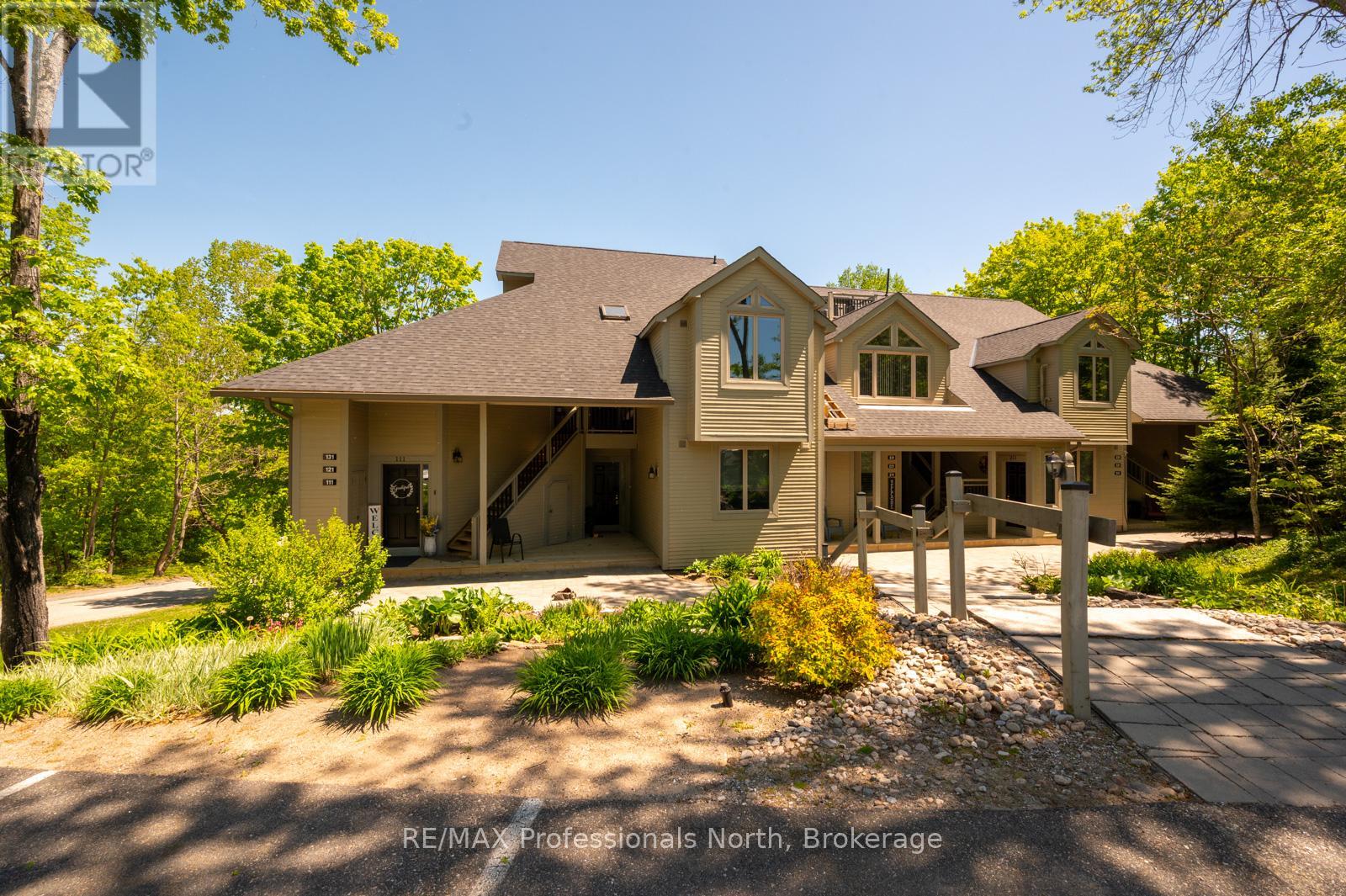 121 - 121 Grandview Hilltop Drive, Huntsville, Ontario P1H 2J5 - Photo 2 - X13410990