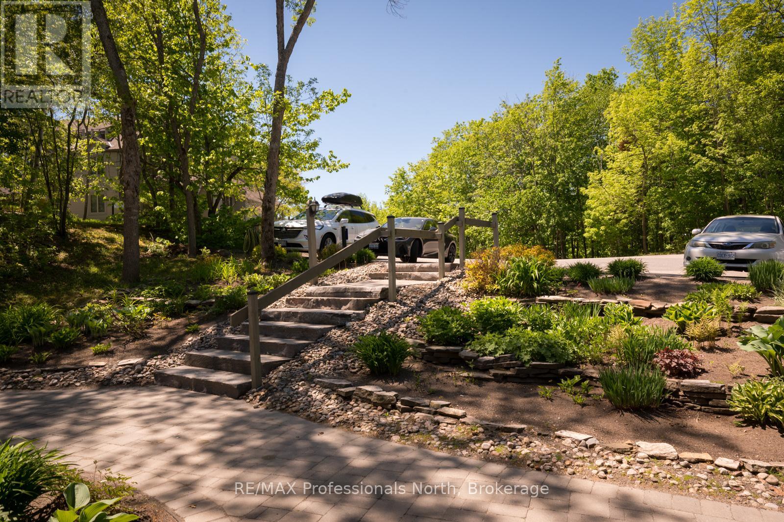 121 - 121 Grandview Hilltop Drive, Huntsville, Ontario P1H 2J5 - Photo 4 - X13410990