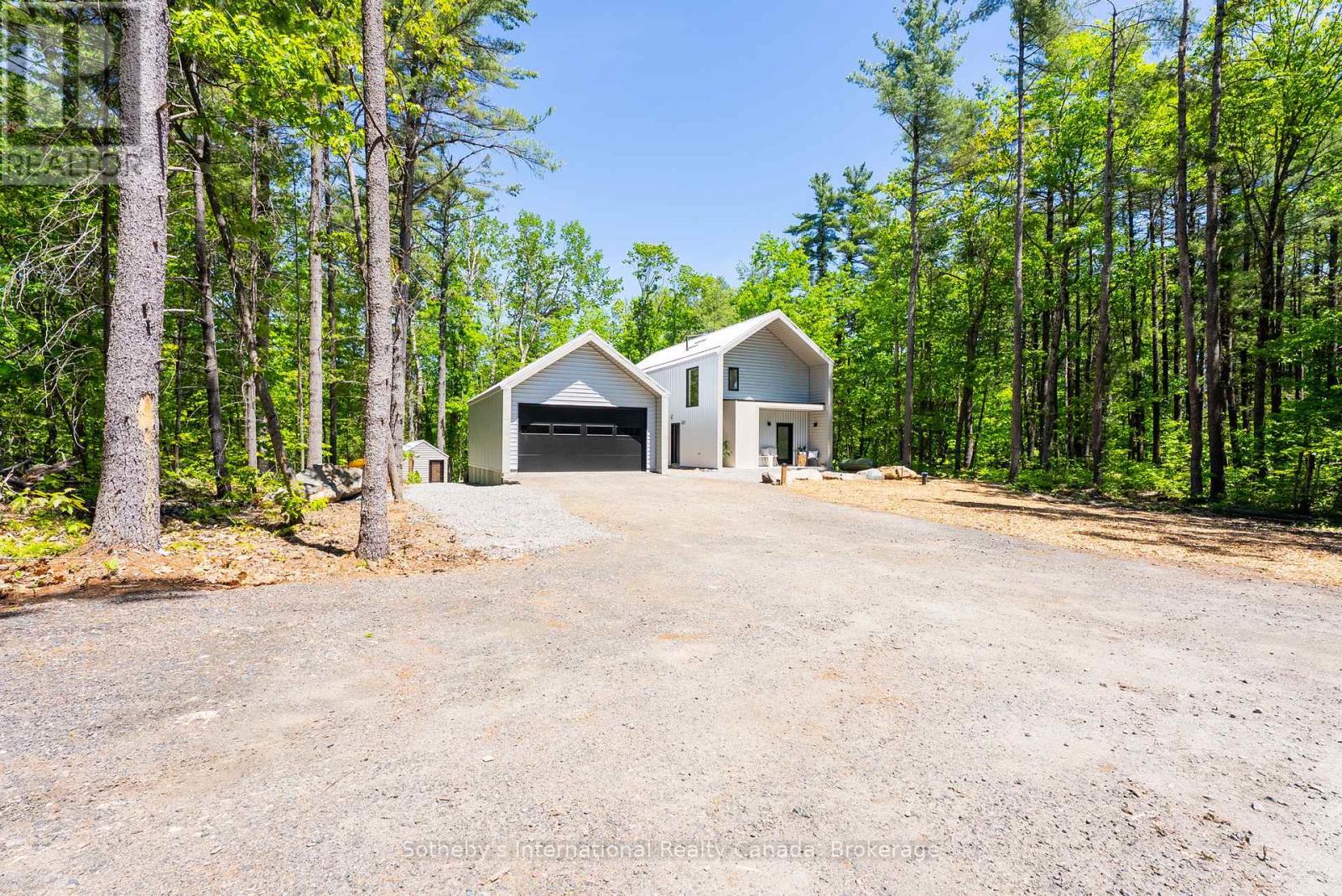 2074 Muskoka 169 Road, Gravenhurst, Ontario P1P 1R1 - Photo 2 - X13411476