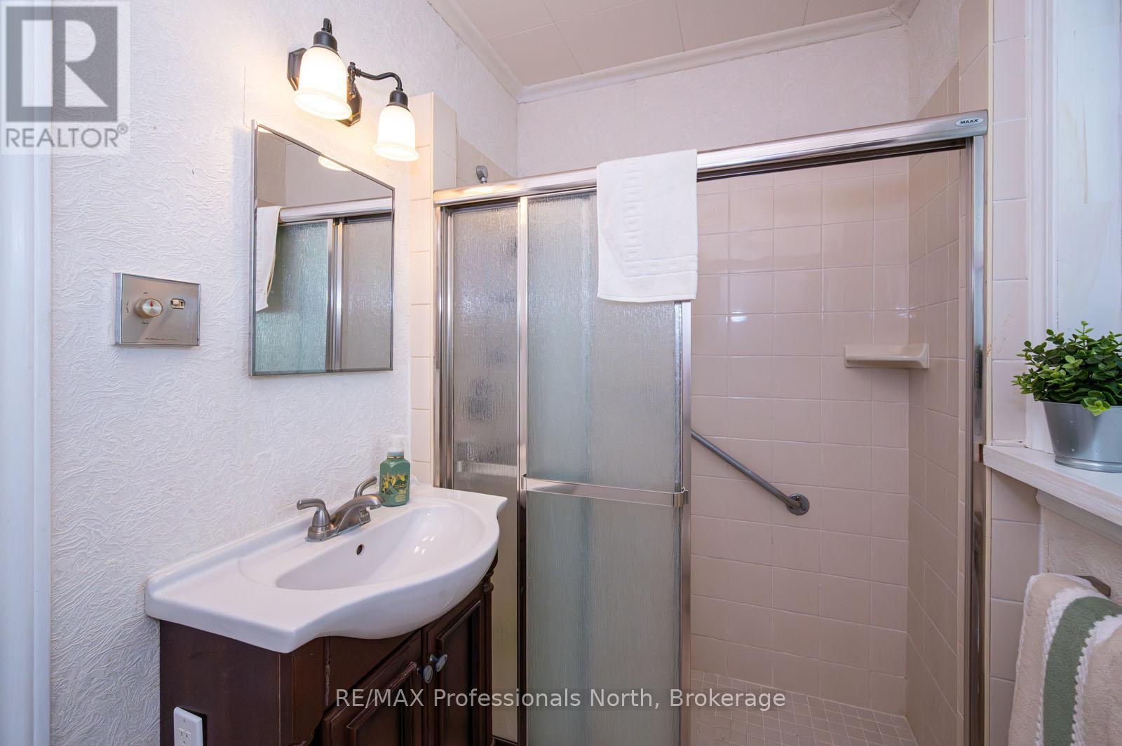 330 Manitoba Street, Bracebridge, Ontario P1L 2C8 - Photo 17 - X13412596
