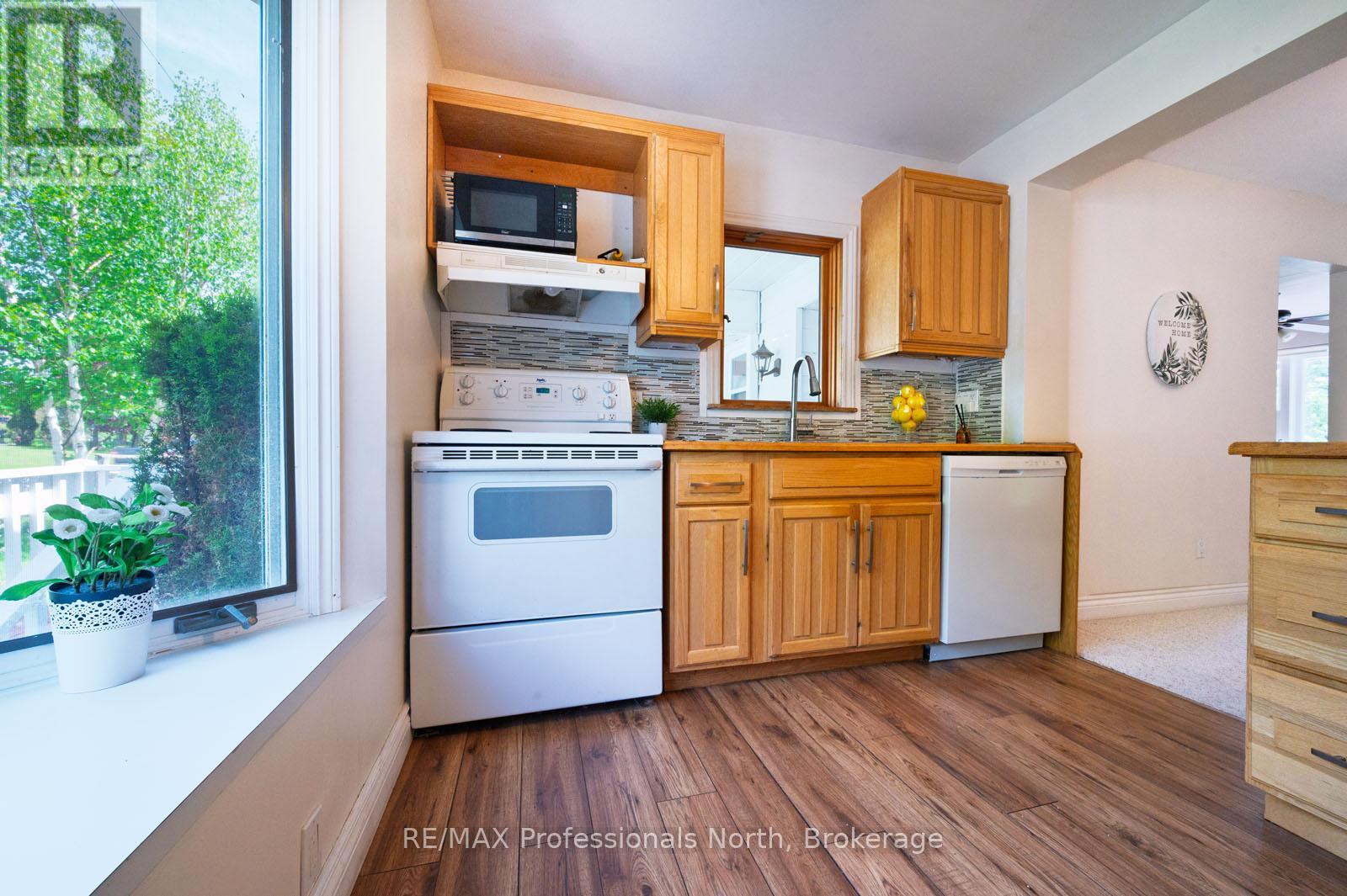 330 Manitoba Street, Bracebridge, Ontario P1L 2C8 - Photo 9 - X13412596
