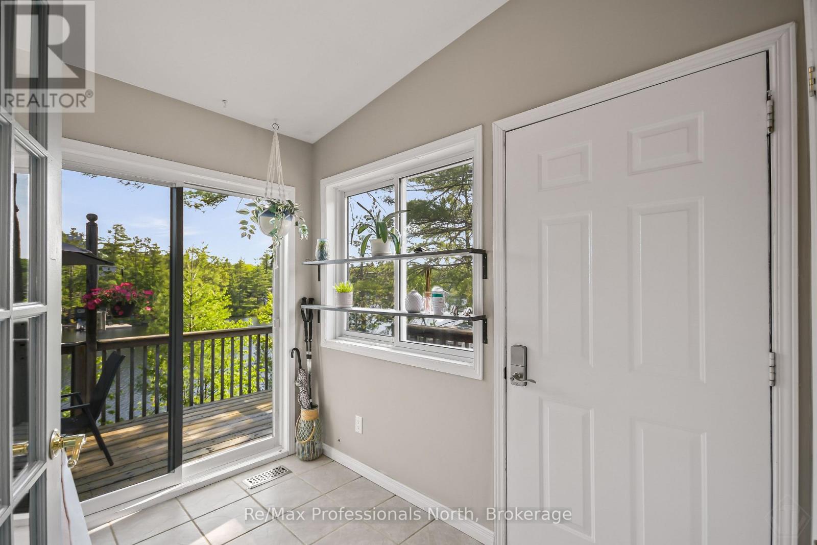 5 Pinetree Road, Gravenhurst, Ontario P1P 0E2 - Photo 3 - X13413712