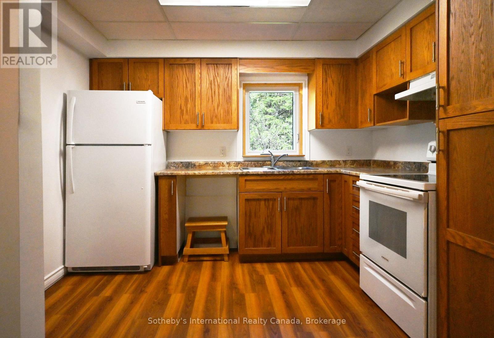 1072 Holiday Park Drive, Bracebridge, Ontario P1L 1W9 - Photo 12 - X13414046