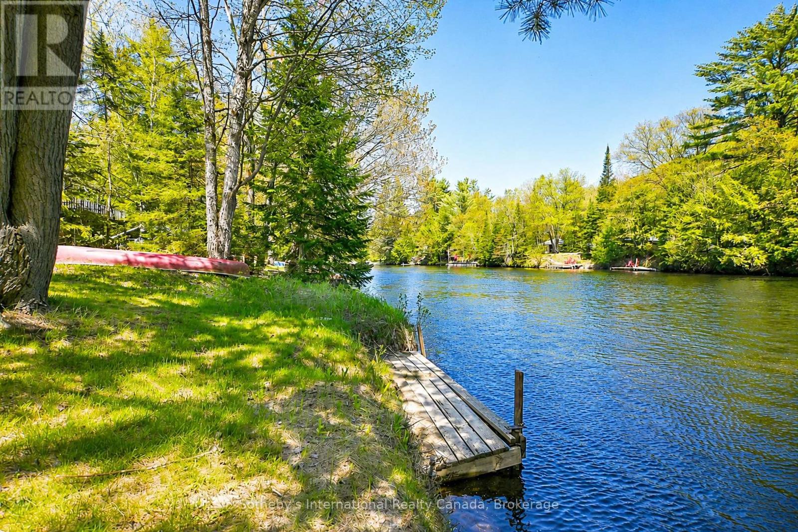 1072 Holiday Park Drive, Bracebridge, Ontario P1L 1W9 - Photo 2 - X13414046