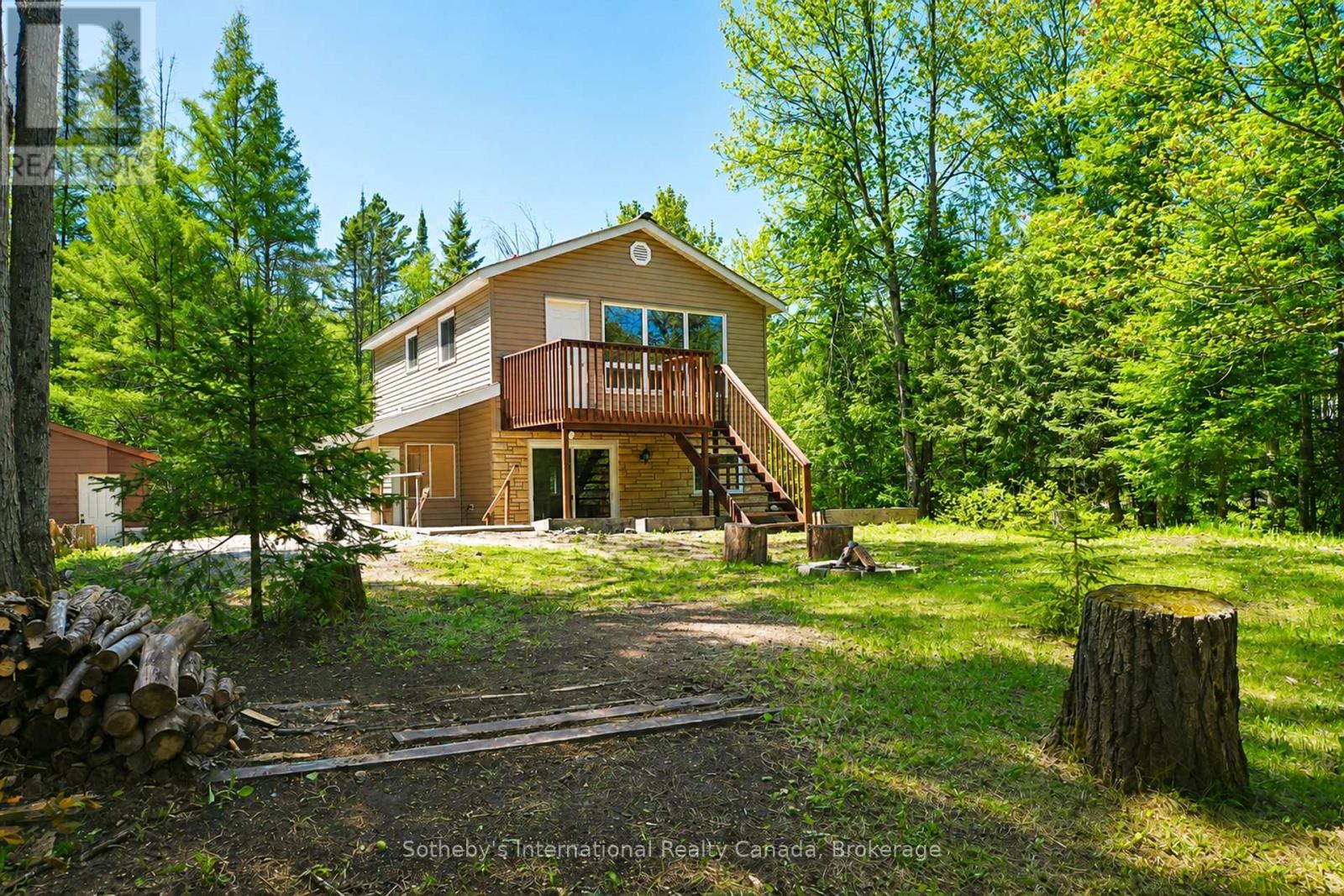 1072 Holiday Park Drive, Bracebridge, Ontario P1L 1W9 - Photo 3 - X13414046