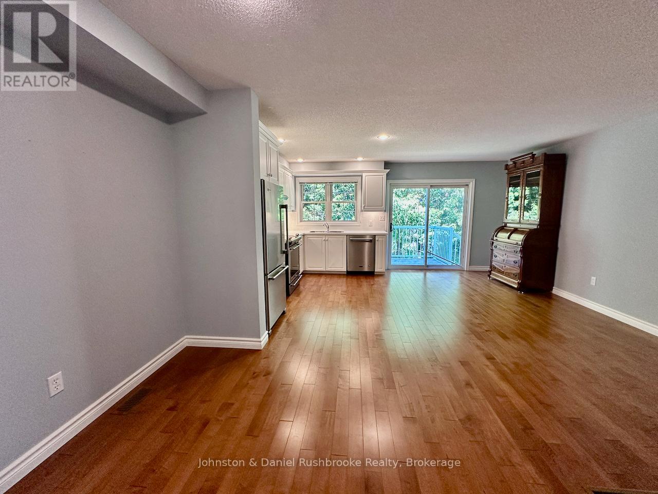 273 Hiram Street, Bracebridge, Ontario P1L 1R7 - Photo 1 - X13418496