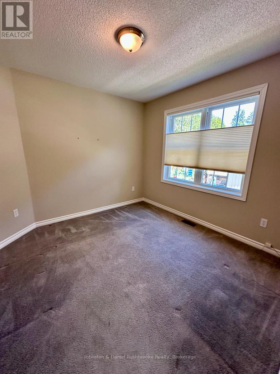 273 Hiram Street, Bracebridge, Ontario P1L 1R7 - Photo 6 - X13418496