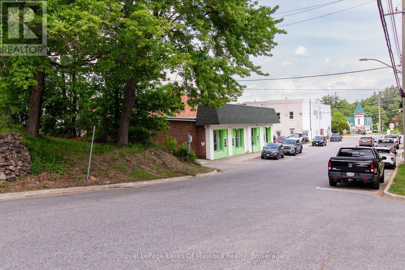 9 Ontario Street, Bracebridge, Ontario P1L 2A7 - Photo 2 - X13418838