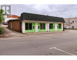 9 ONTARIO STREET, Bracebridge, Ontario