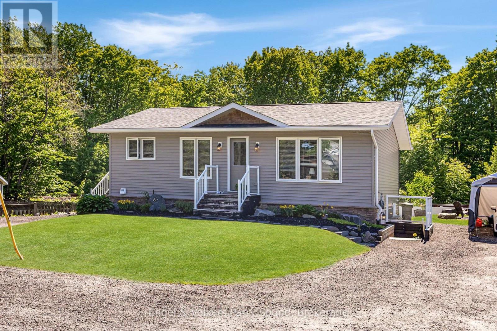 6 Lawrence Street, Parry Sound, Ontario P2A 2E2 - Photo 3 - X13420562