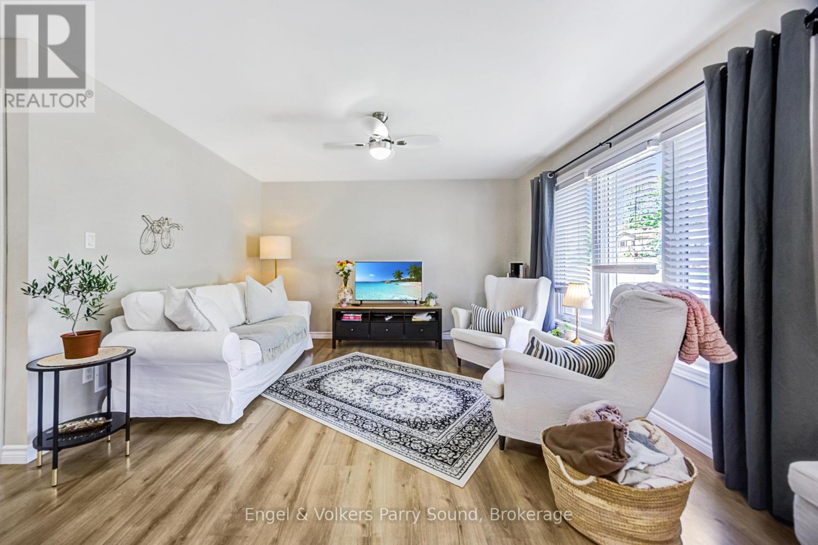 6 Lawrence Street, Parry Sound, Ontario P2A 2E2 - Photo 6 - X13420562