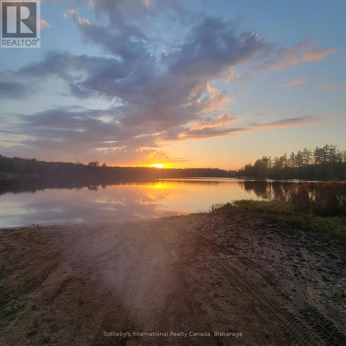 1083 Thomas Road, Gravenhurst, Ontario P1P 1R3 - Photo 10 - X13424140