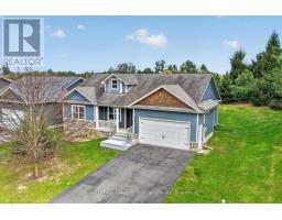 30 GAINSBOROUGH ROAD, Bracebridge, Ontario