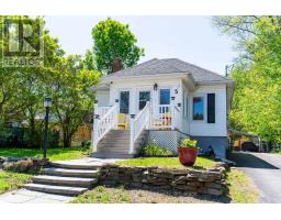 5 TAIT STREET, Huntsville, Ontario