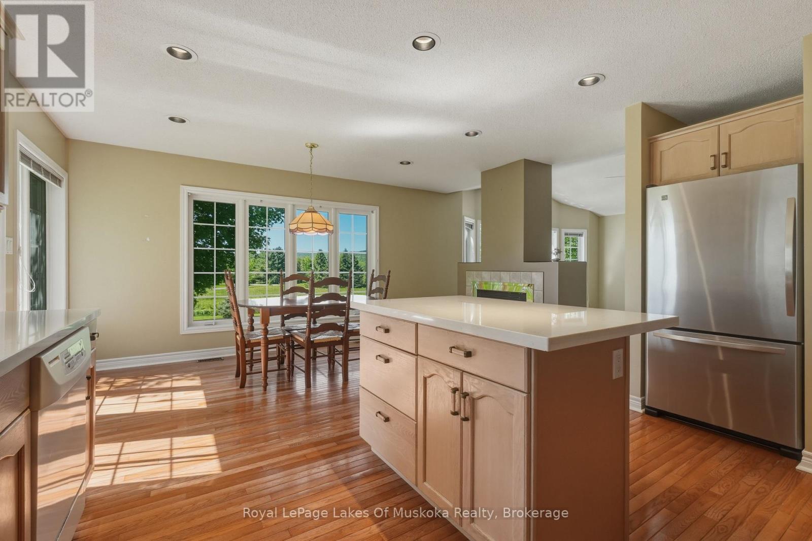 1183 Golf Course Road, Lake Of Bays, Ontario P1H 2J6 - Photo 14 - X13426558