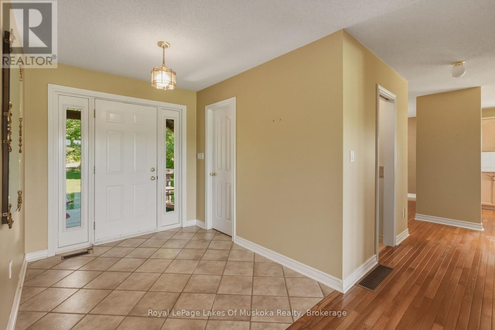 1183 Golf Course Road, Lake Of Bays, Ontario P1H 2J6 - Photo 7 - X13426558