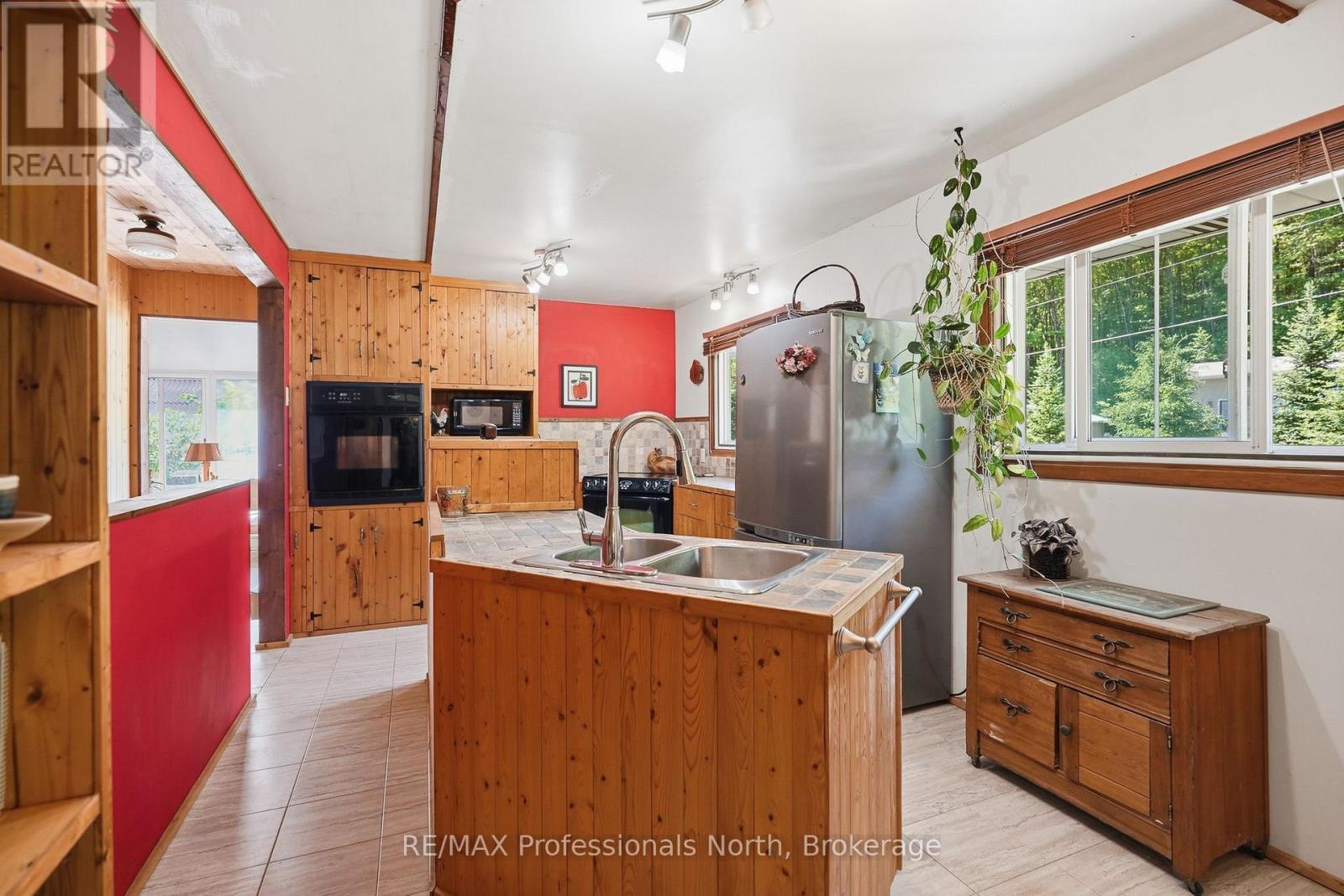 329 Waseosa Lake Road N, Huntsville, Ontario P1H 2J4 - Photo 5 - X13427432
