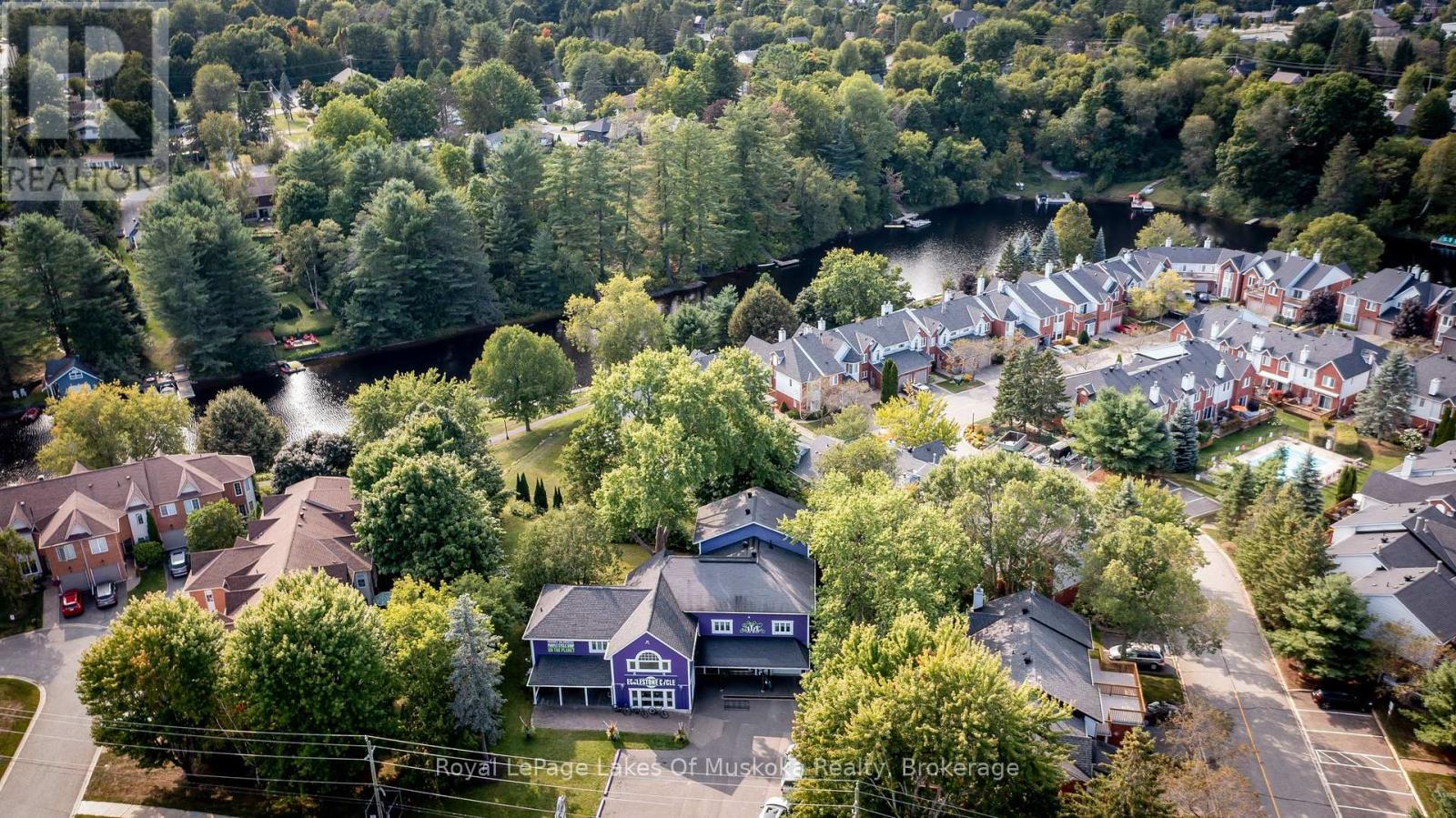230 Ecclestone Drive, Bracebridge, Ontario P1L 1G4 - Photo 3 - X13427664