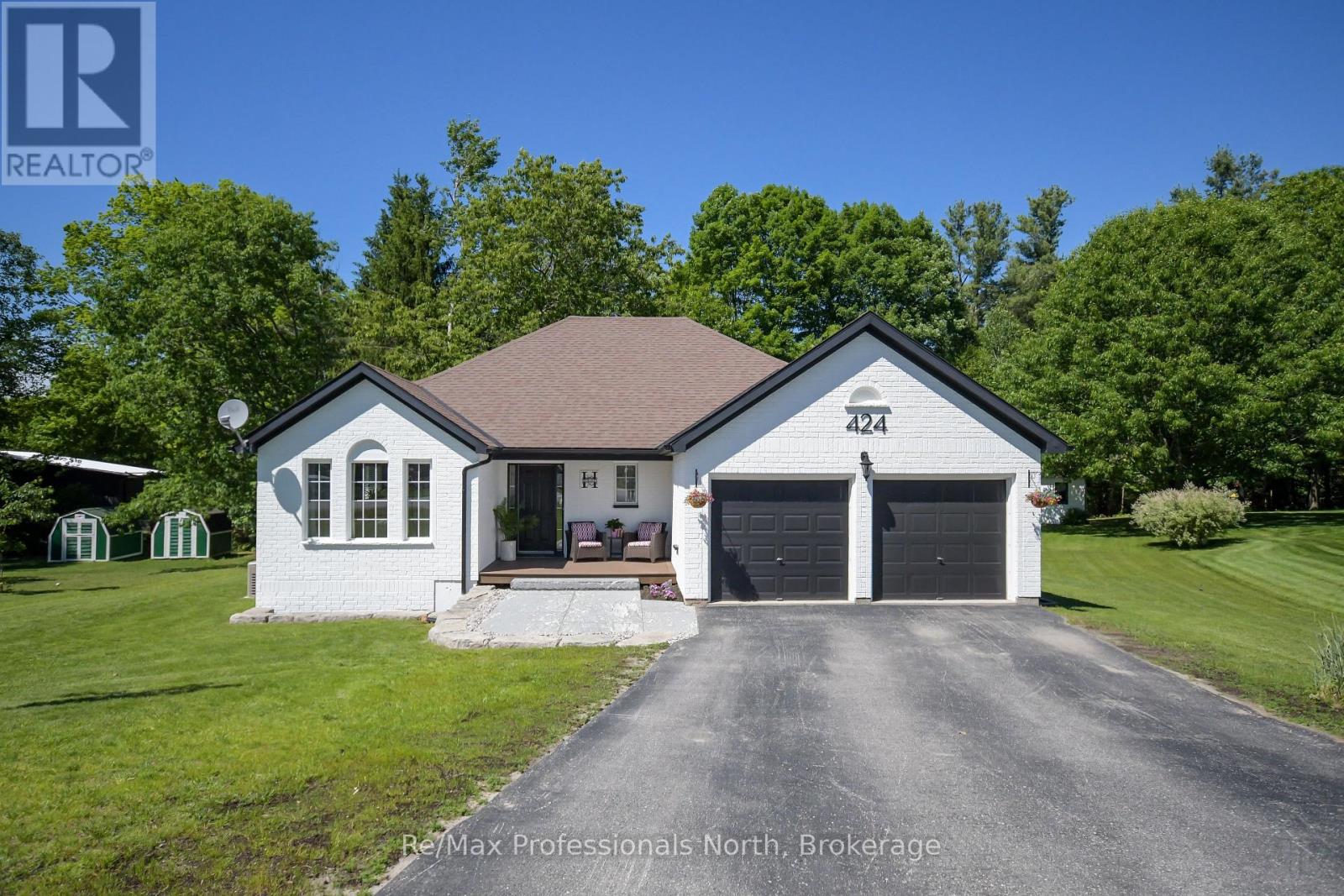 424 Alexander Street, Gravenhurst, Ontario P1P 1A3 - Photo 1 - X13430132