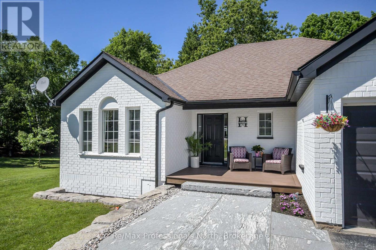 424 Alexander Street, Gravenhurst, Ontario P1P 1A3 - Photo 2 - X13430132
