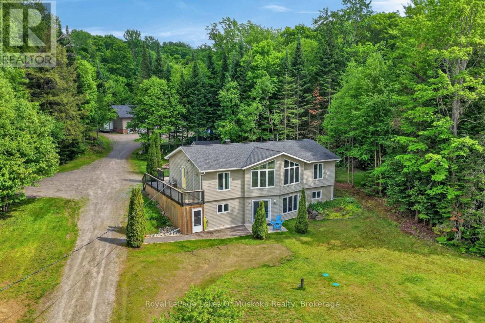 1957 Lone Pine Drive S, Huntsville, Ontario P0B 1L0 - Photo 1 - X13430156
