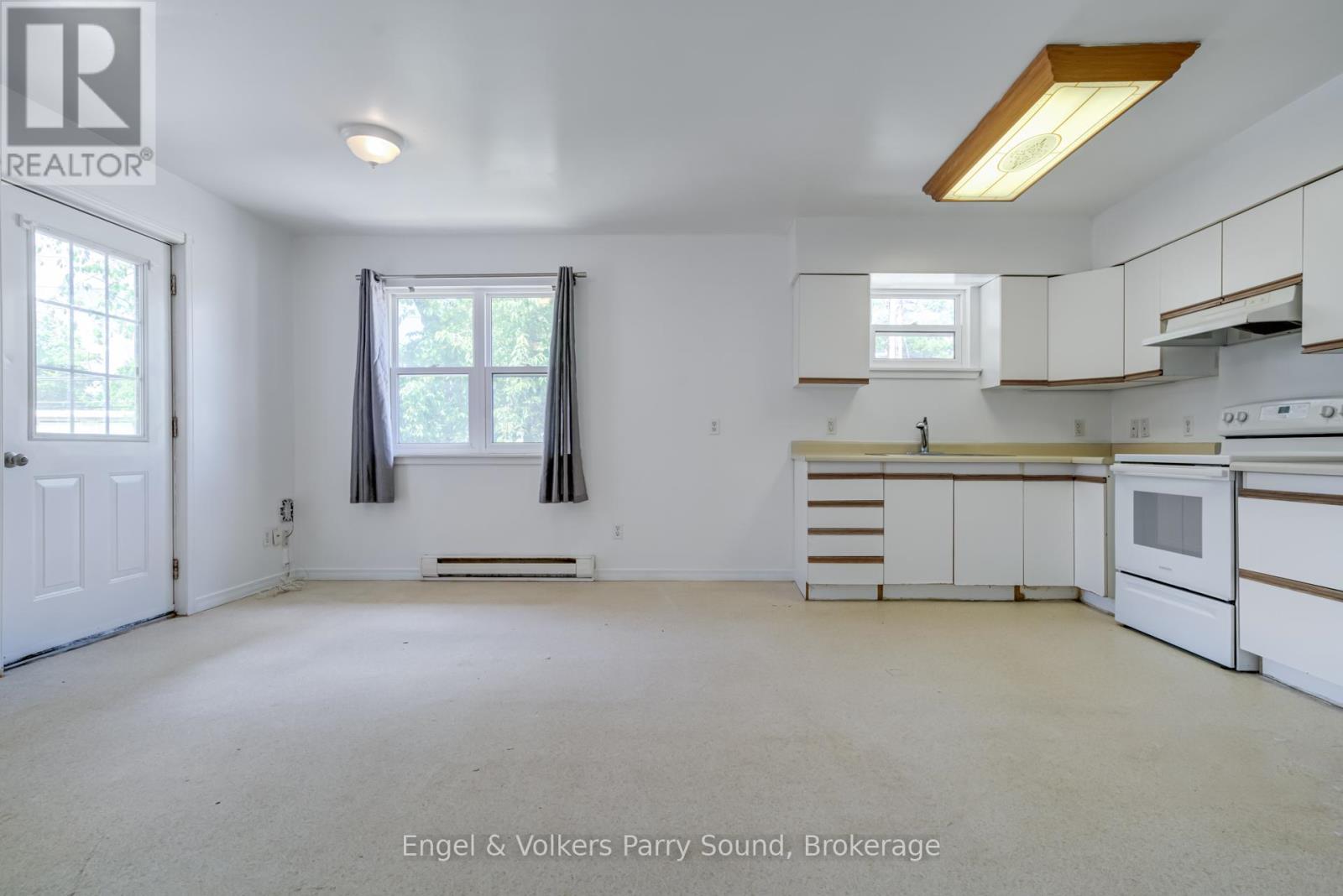 128 Isabella Street, Parry Sound, Ontario P2A 1N1 - Photo 7 - X13430980