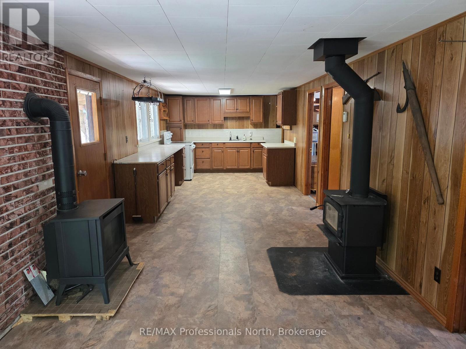 46 Robert Road W, Huntsville, Ontario  P1H 2J4 - Photo 5 - X13432146