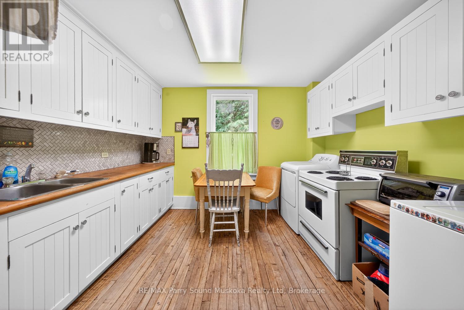 14 Victoria Street W, Seguin, Ontario  P0C 1J0 - Photo 16 - X13432992
