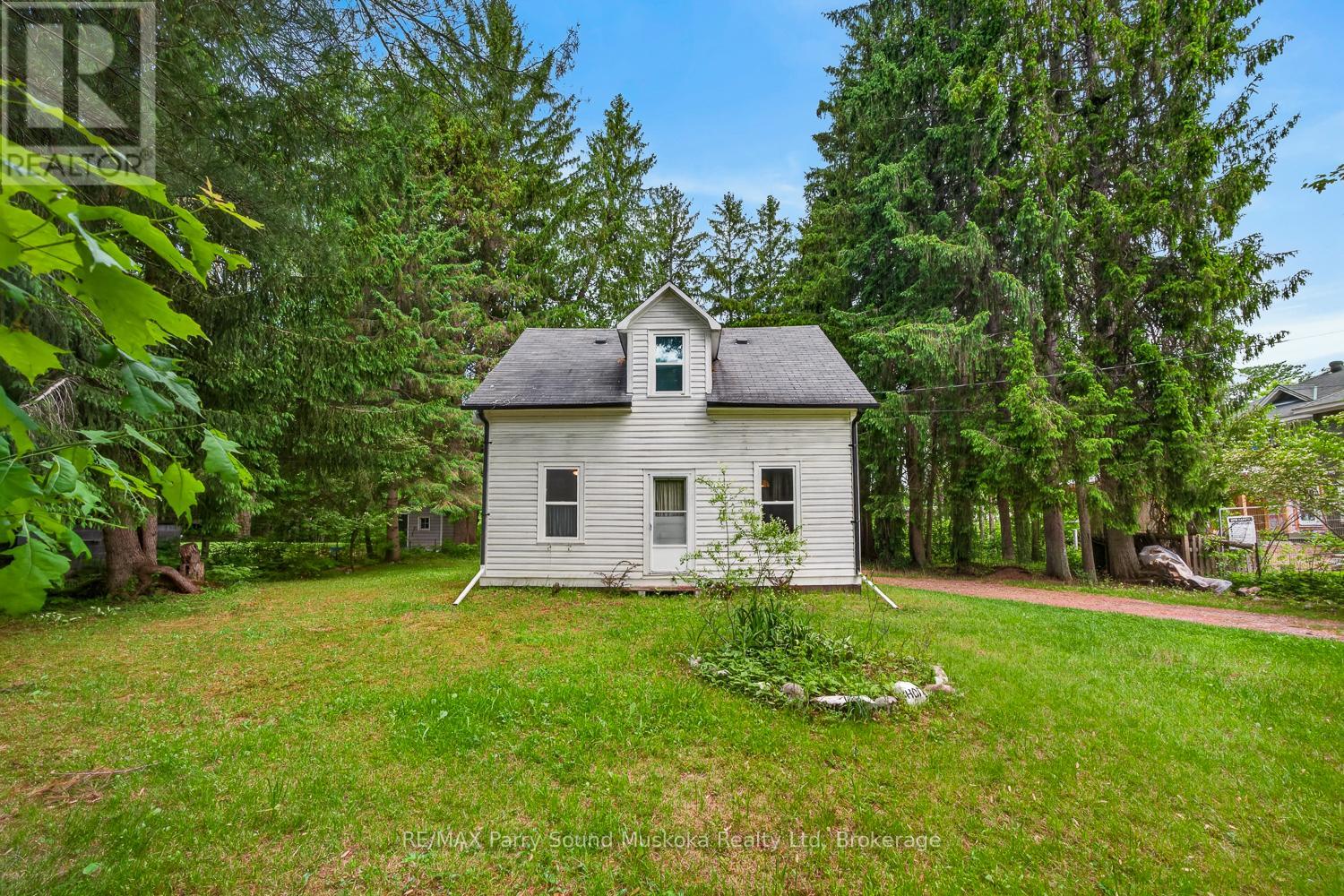 14 Victoria Street W, Seguin, Ontario  P0C 1J0 - Photo 29 - X13432992