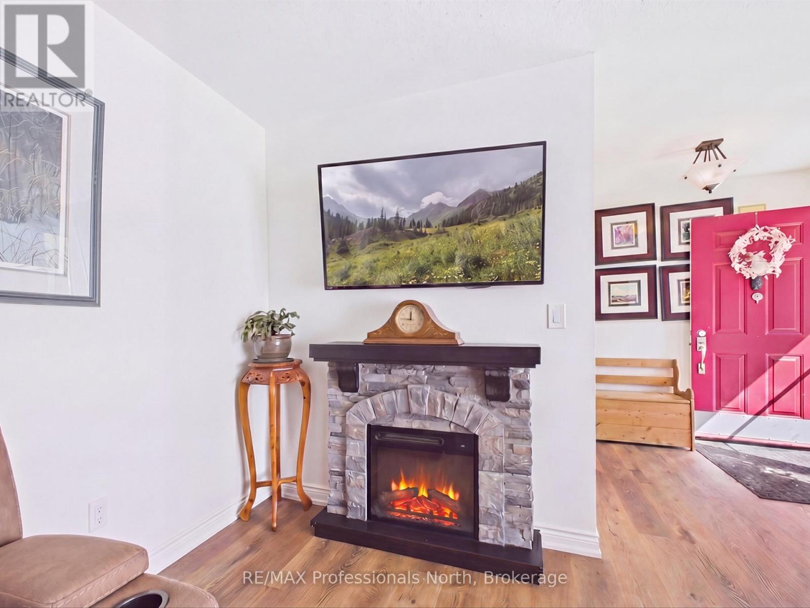30 The Granite Bluff, Bracebridge, Ontario  P1L 1L4 - Photo 8 - X13435766