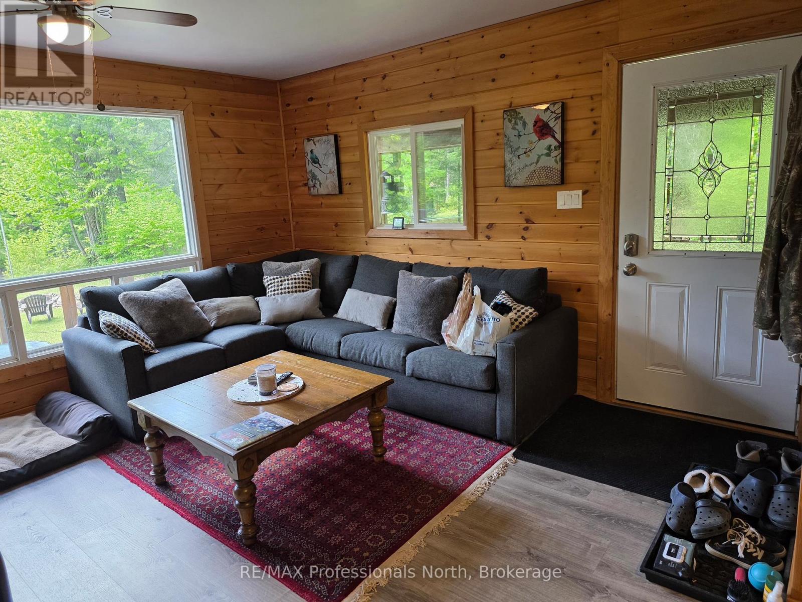 38 Robert Road W, Huntsville, Ontario  P1H 2J4 - Photo 6 - X13435978