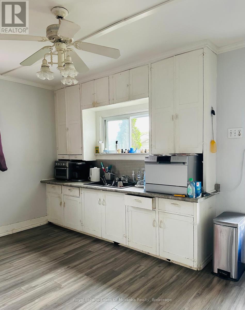 104 Brunel Road, Huntsville, Ontario  P1H 1R1 - Photo 10 - X13436140