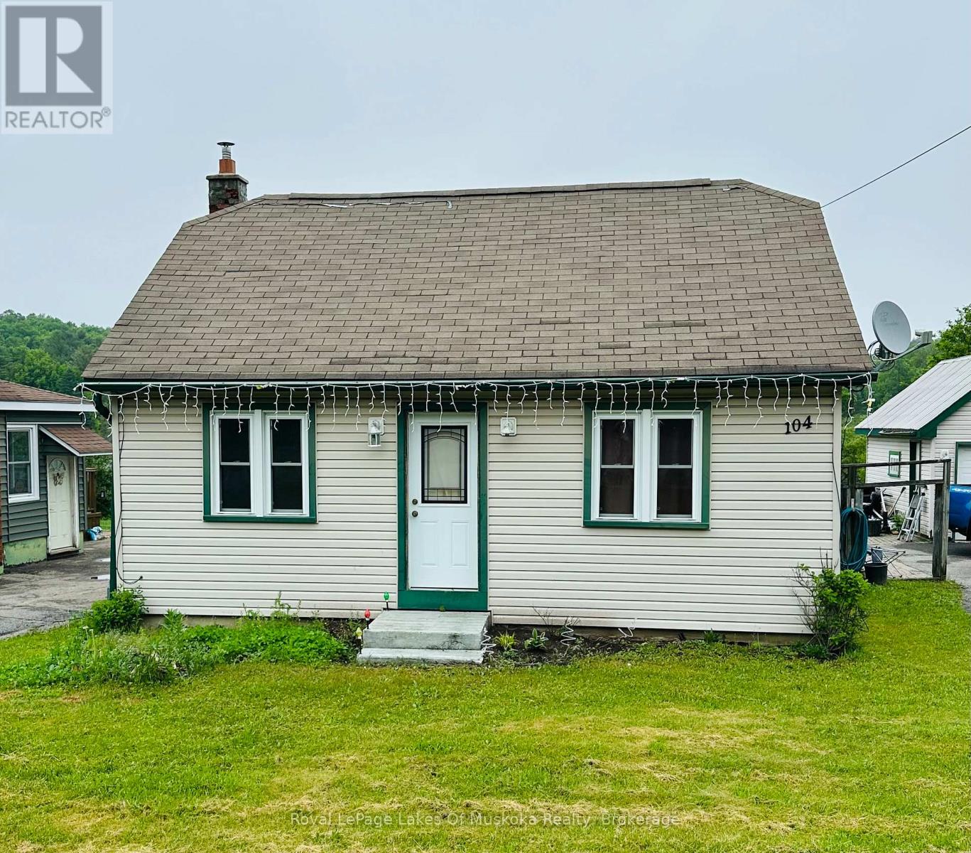 104 Brunel Road, Huntsville, Ontario  P1H 1R1 - Photo 2 - X13436140