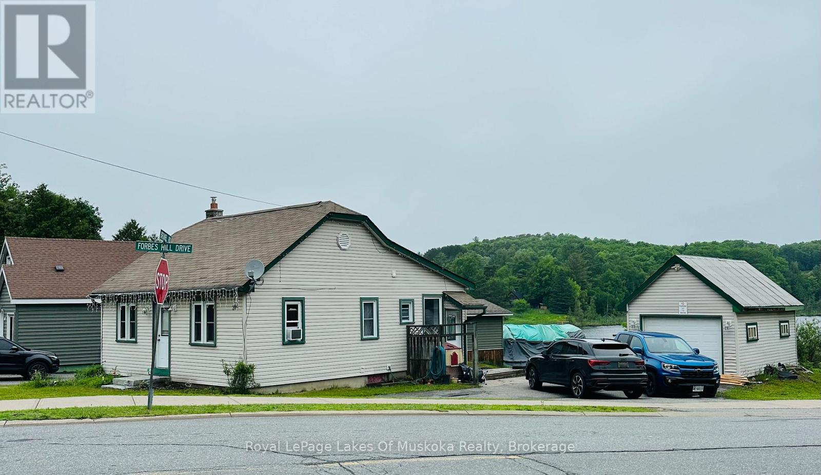 104 Brunel Road, Huntsville, Ontario  P1H 1R1 - Photo 3 - X13436140