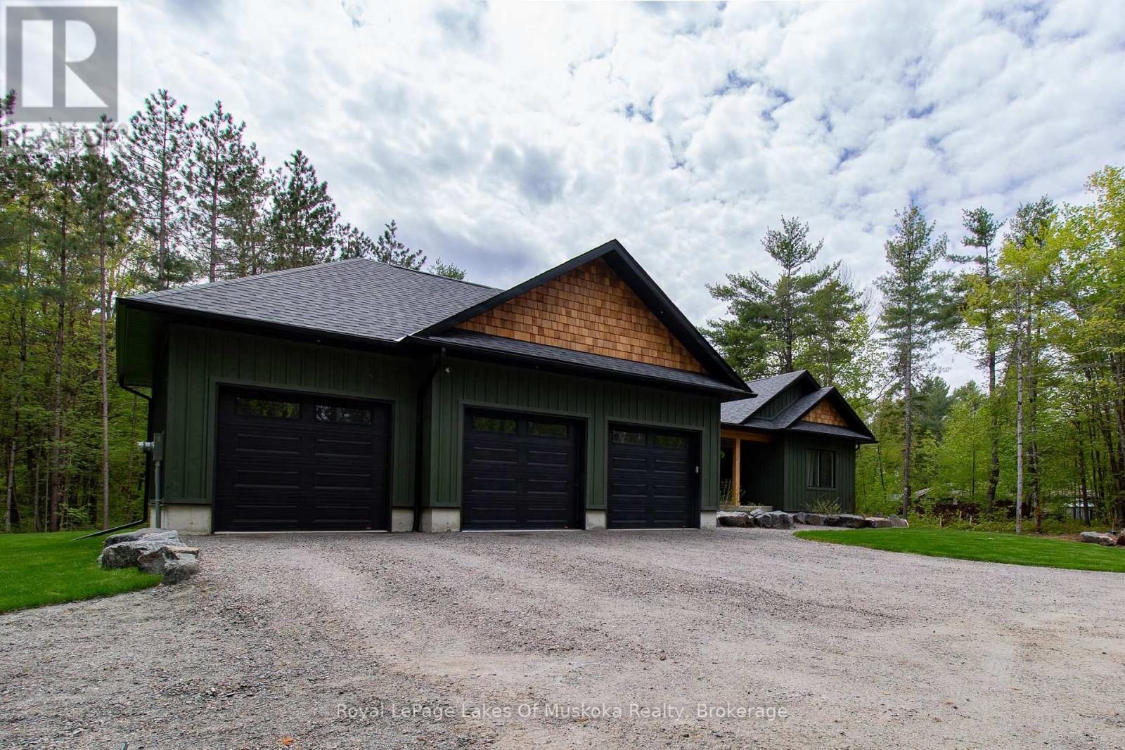 1065 Kilworthy Road, Gravenhurst, Ontario  P0E 1G0 - Photo 1 - X13436858