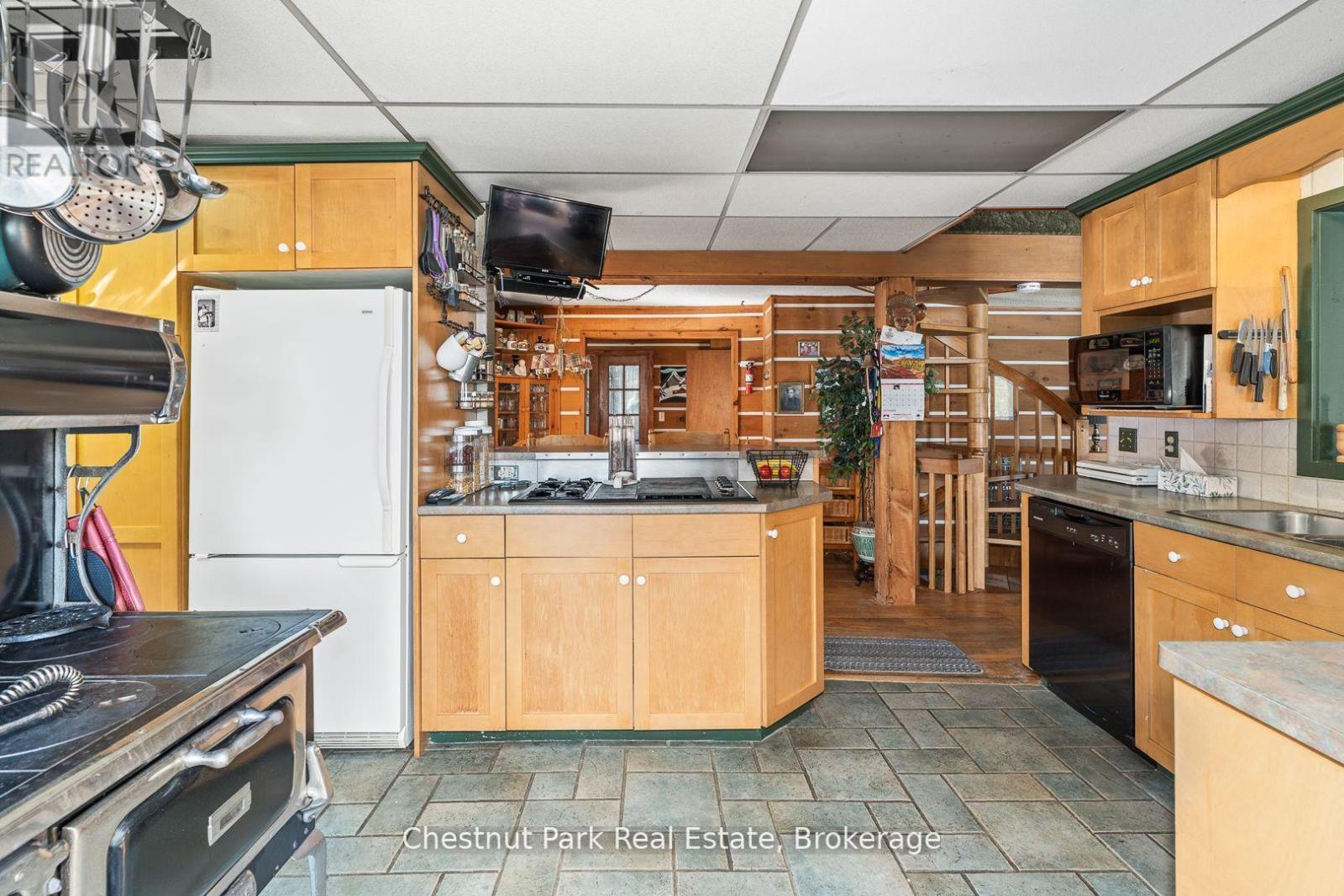 170 Long Point Road, Huntsville, Ontario P0B 1M0 - Photo 17 - X13440854